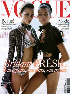 Vogue_França_JunhoJulho2005_phMarioTestino_JeisaChiminazzo_IsabeliFontana_cov.jpg
