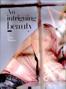 ARCHIVIO - Vogue Italia (April 2006) - An Intriguing Beauty - 001.jpg