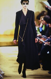 1553448002_donna-karan-fw-1993(8).thumb.jpg.c43b97d1ee858c10b7c36a15f1082111.jpg