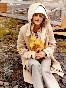 GB - Elle Girl (Fall 2001) - Polar Wears - 005.jpg