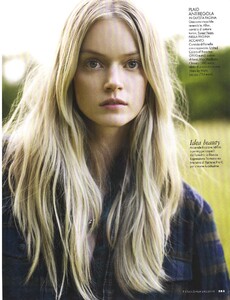 Elle Italia (November 2010) - Neo Grunge - 011.jpg