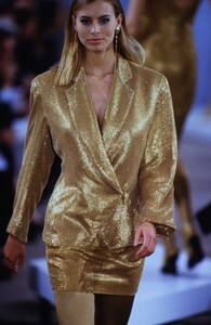 1572089294_donna-karan-fw-1991(6).thumb.jpg.46b8e693b00914b71329a6cb9e0251f6.jpg