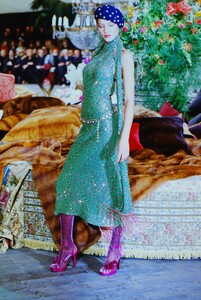 1591883162_dolce-gabbana-fw-2000(6).thumb.jpg.bfd9c3fa9efd79d771082c59f9668f55.jpg