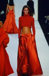 1625549327_ralph-lauren-fw-1999(9).thumb.jpg.03921dd7d0f504d48d191f07f9966105.jpg