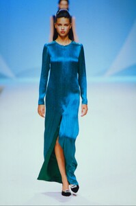 1627979351_balmain-hc-fw-1999(11).thumb.jpg.911a3c35d3e70c99f7813dbe9bde03c5.jpg