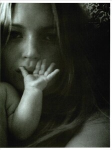 ARCHIVIO - Vogue Italia (August 2003) - As Mothers - 006.jpg