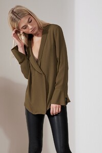 1708_TFL_HOOLYWOOD_LS_TOP_KHAKI_NH_5349.jpg