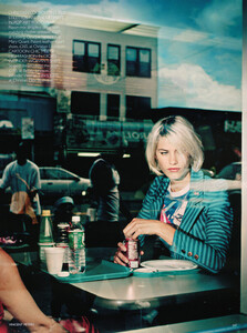 TOP.FASON.RU - Vogue UK (November 2001) - The Pop Effect - 010.jpg