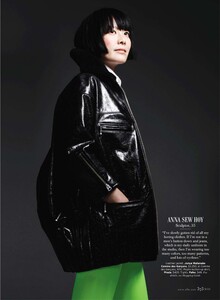 Elle US - 2011 10-355.jpg