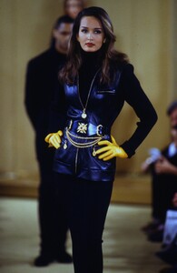 1818498240_donna-karan-fw-1992(16).thumb.jpg.31782d36bb1d3875ffc64838fabba7d5.jpg