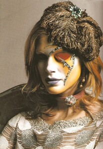 PIPOCA - Vogue Italia (March 2005, Couture Supplement) - Great Exaggerations - 009.jpg