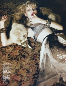 Vogue China (September 2008) - Blonde Ambition - 001.jpg