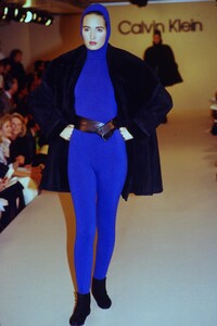 1854965055_calvin-klein-fw-1988(8).thumb.jpg.e0cc7a0326252cc62d40a6b0451b8826.jpg