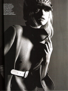 Vogue UK (September 2006) - The Smart Set - 013.jpg