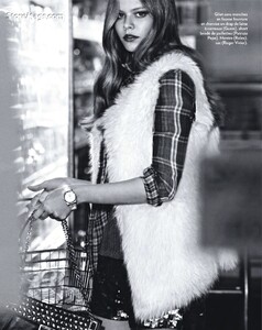 Marie Claire France (December 2011) - Star System - 013.jpg