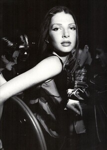 ARCHIVIO - Vogue Italia (April 1999) - Vestirenormale - 013.jpg