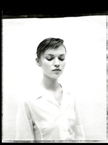ARCHIVIO - Vogue Italia (February 2001) - People To Watch - 019.jpg