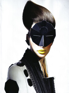 Vogue Italia (November 2008) - Beauty - 006.jpg