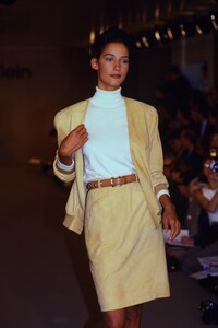 1886633446_calvin-klein-ss-1990-marpessa(2).thumb.jpg.2a0afbd371f75fb94a29cd36b684f3fe.jpg