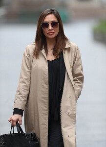        kla010420BZNimage120.jpg