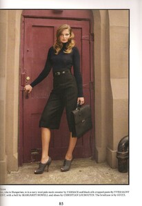 The Gentlewoman #2 - AW 2010 - Long Looks - 004.jpg