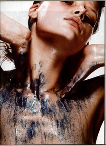 L'Officiel France #866 (June-July 2002) - Spas de Rêve - 004.jpg
