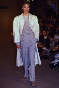 1926918043_calvin-klein-ss-1990-elaine(3).thumb.jpg.7955860ccf001e69932b0a1a79b7be53.jpg