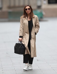        kla010420BZNimage121.jpg