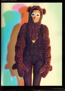 i-D #281 (October 2007) - The Whole Thing Is Eletric - 006.jpg