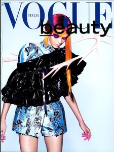 ARCHIVIO - Vogue Italia (January 2008) - Manga Style - 001.jpg