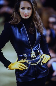 1980216502_donna-karan-fw-1992(18).thumb.jpg.f00147333fe5dd17c4f135d271a13f97.jpg