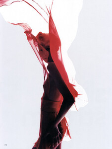 2000m04-vo-uk-knight-02.jpg