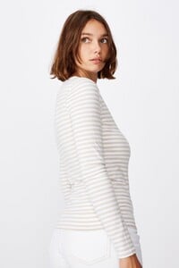 2004717-31-3.jpg