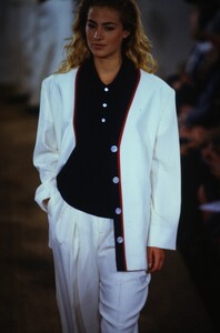 2007741017_ralph-lauren-ss-1991(2).thumb.jpg.10d309f7c7fec14cd3768852e36e69d2.jpg