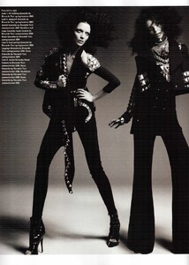 i-D #305 (Pre-Spring 2010) - True Blood - 003.jpg