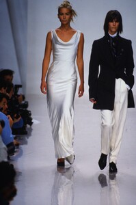 2037066027_dkny-fw-1995(3).thumb.jpg.fdedcf450f0646d03d11e85a4f4389fc.jpg