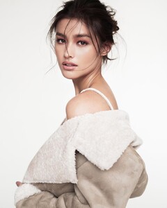 Liza Soberano 2.jpg