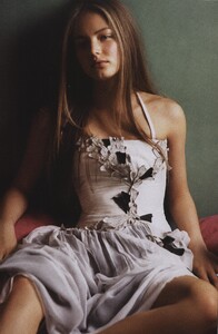 Vogue Italia (December 2005, Models Supplement) - Ruslana Korshunova - 004.JPG