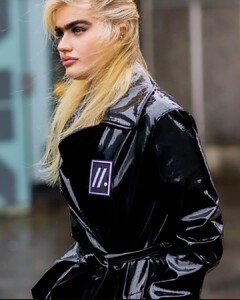 2093254886_sophiahadjipanteli15818868732245352292792741619_33586514.thumb.jpg.55131a2ca64e12f5e3916bf0ef0a356e.jpg