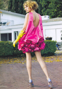 Vogue UK (May 2007) - Colour Vision - 007.jpg