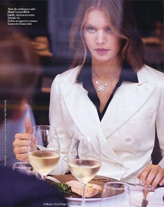 Marie Claire France (December 2011) - Star System - 009.jpg