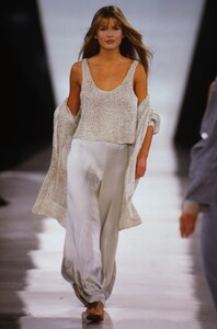 2134627123_donna-karan-ss-1994(10).thumb.jpg.4af845c9fd0c38bc4c1c91ad80f2e541.jpg