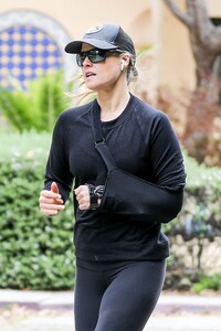        ali130420BZNimage106.jpg