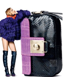 Elle Russia (December 2011) - Object Of Desire - 008.jpg