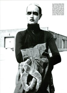 ARCHIVIO - Vogue Italia (September 2002) - Pure And Simple - 003.jpg