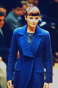 306891754_fendi-fw-1996(3).thumb.jpg.699872d09f56d269c2d55b175eb7183e.jpg