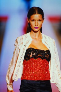 317458303_valentino-hc-fw-1999(18).thumb.jpg.3608b1e045ffb126ab01ec3da1ab63f0.jpg