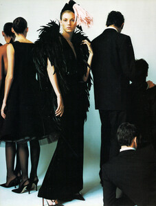 Vogue UK (December 2000) - Black Gold - 010.jpg