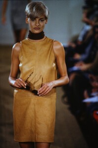 355690011_ralph-lauren-ss-1991(11).thumb.jpg.5ad5c9732c1416ca9559537b340824b1.jpg