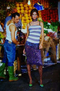 365916061_dolce-gabbana-ss-2000(3).thumb.jpg.de3d7a2b292ea2e7c2c33961a813fcb0.jpg
